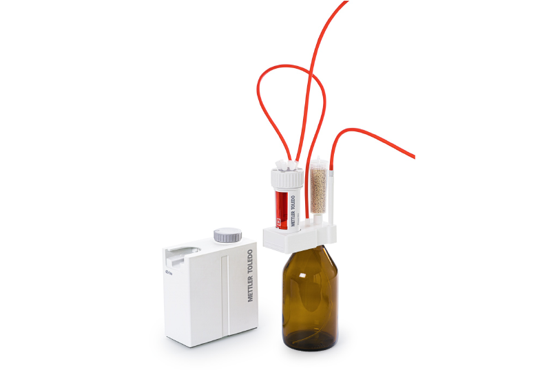 DispenSix Liquid Handler  - DispenSix con Botella